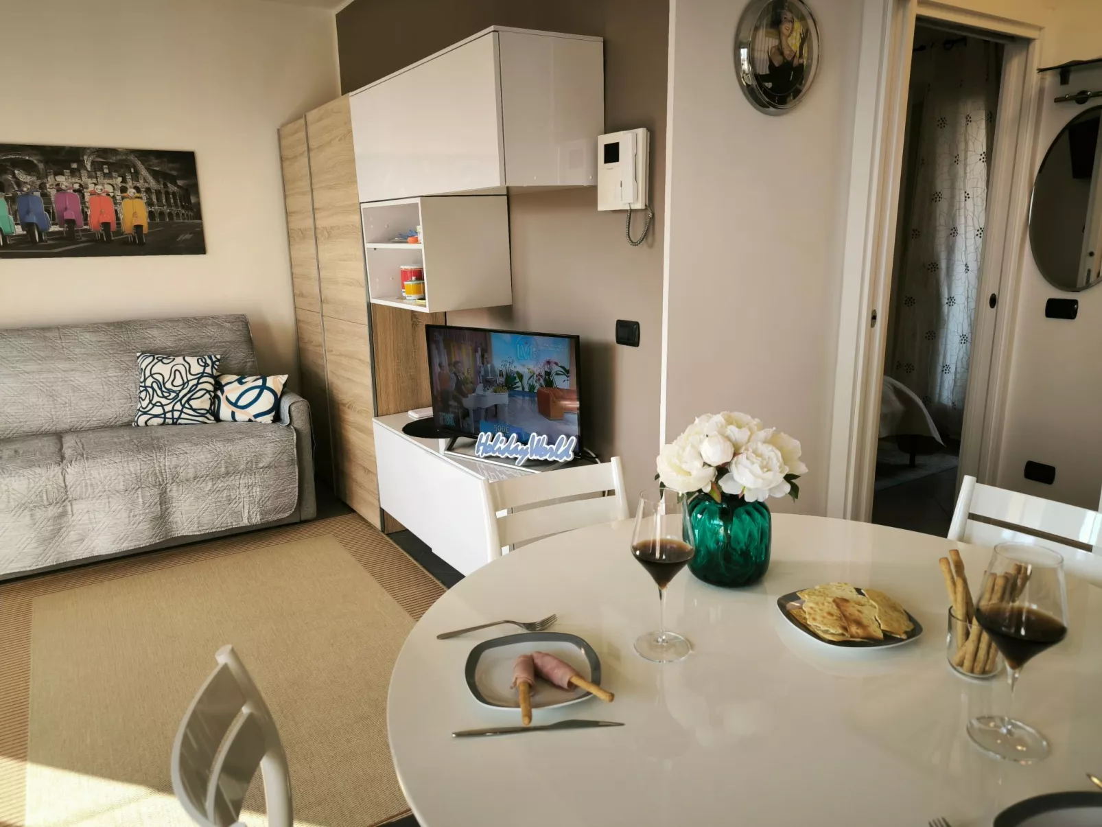 Sweet Awakening von Holiday World-Inside