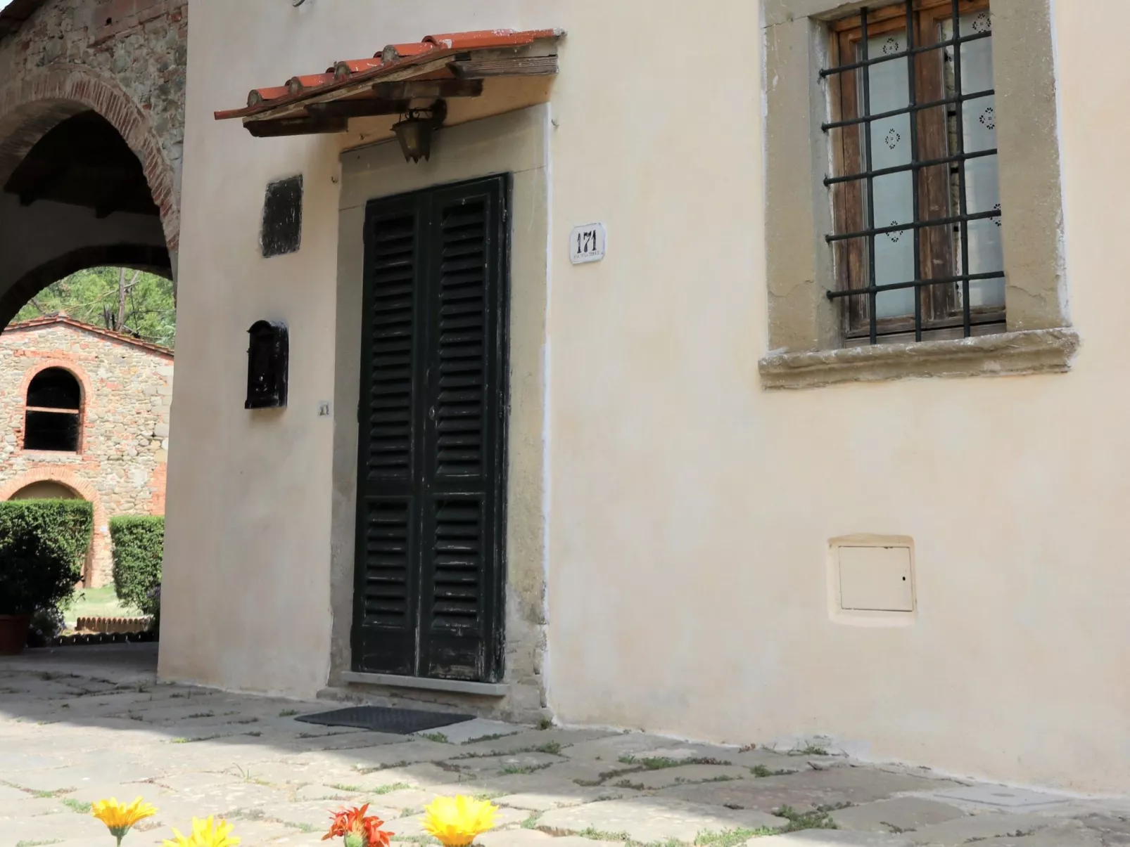 Gemütliche 1-Schlafzimmer-Wohnung in Reggello-Outside