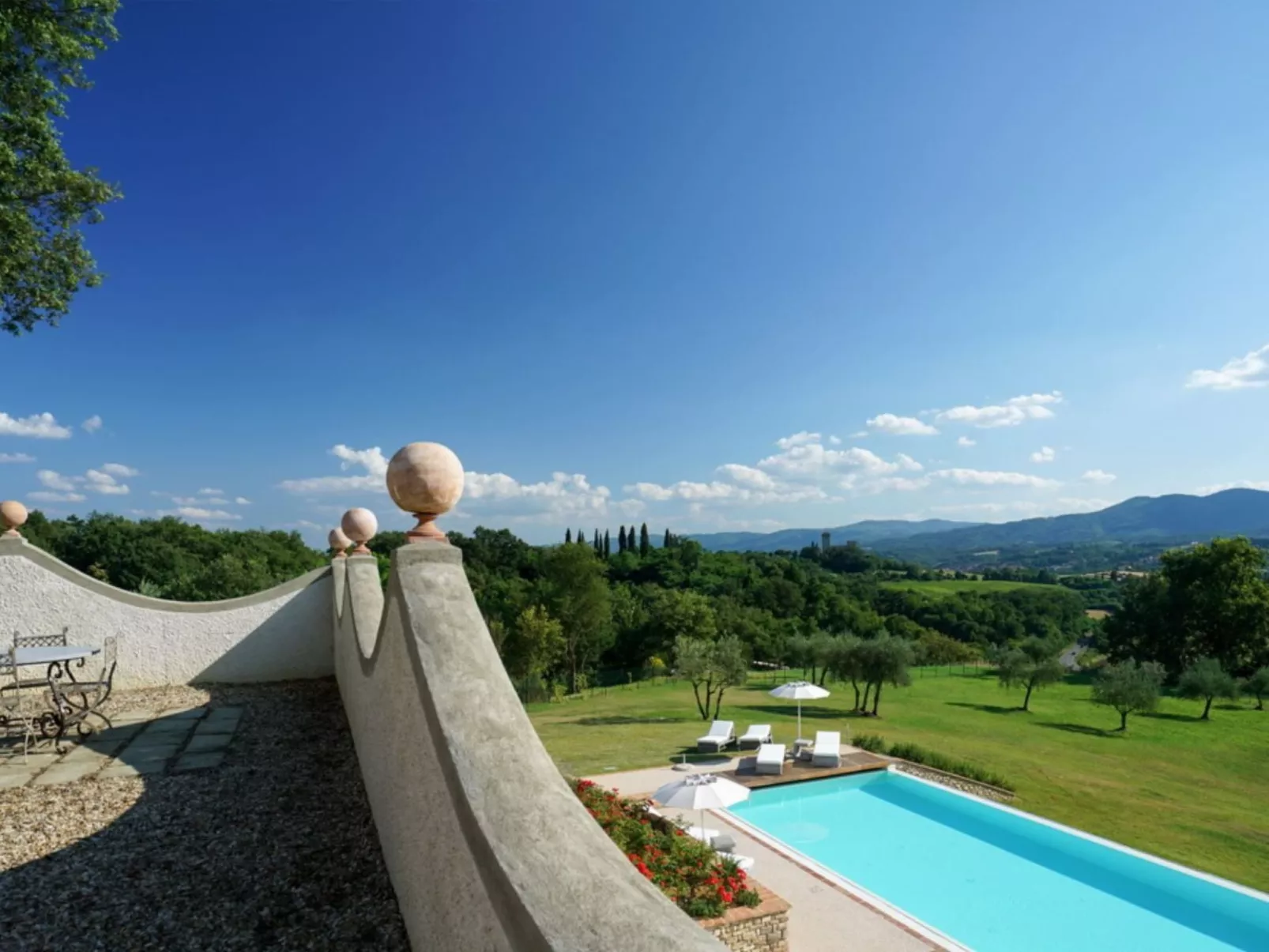 Luxuriöse Villa mit privatem Pool in der Nähe von Firenze-Outside
