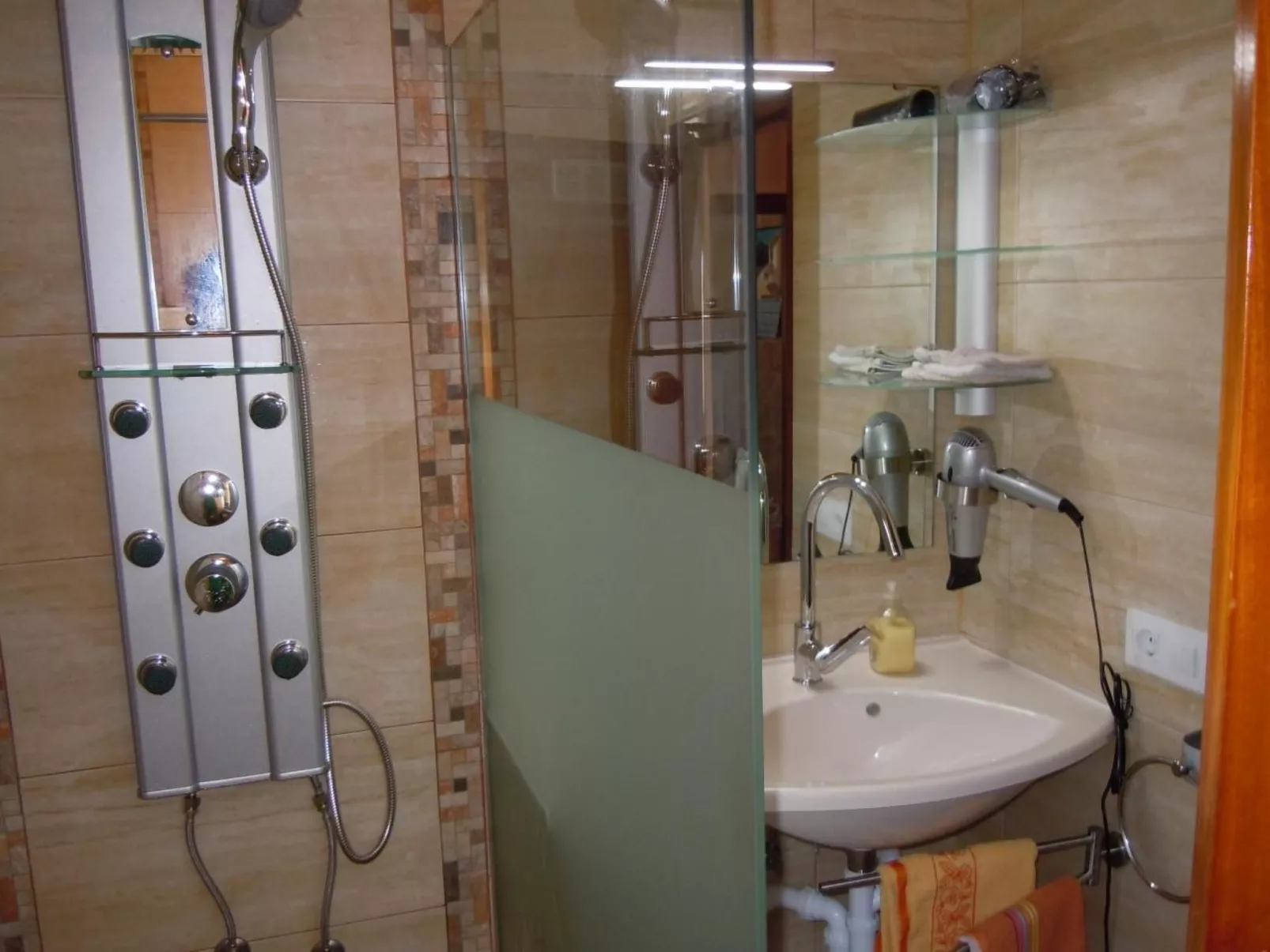 CASA  BENIMEIT-Drinnen