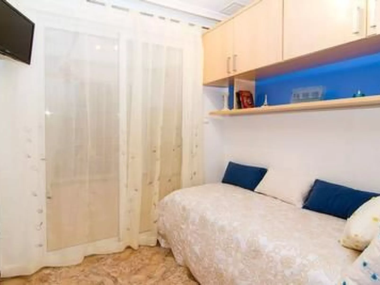 Wohnung mit Terrasse und privatem Pool-Image-tags.info