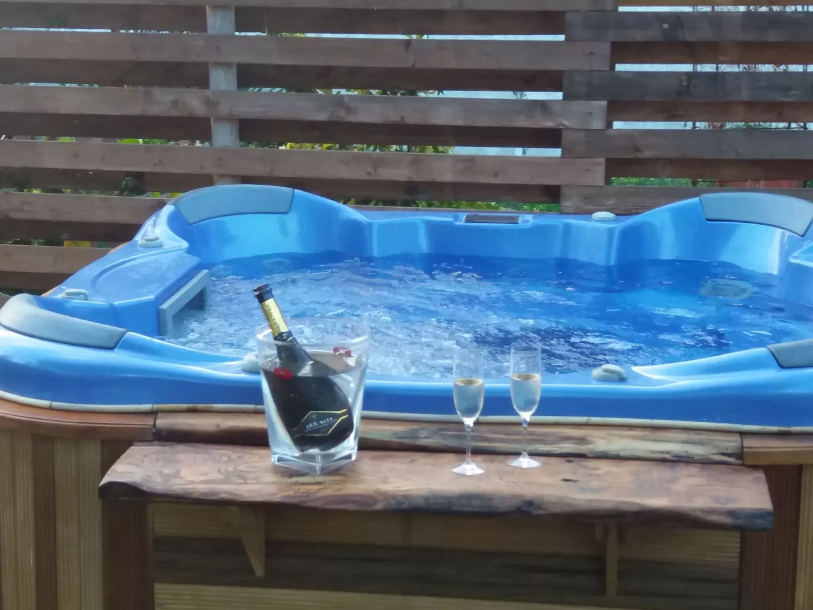 Schönes Ferienhaus mit Whirlpool-Image-tags.info