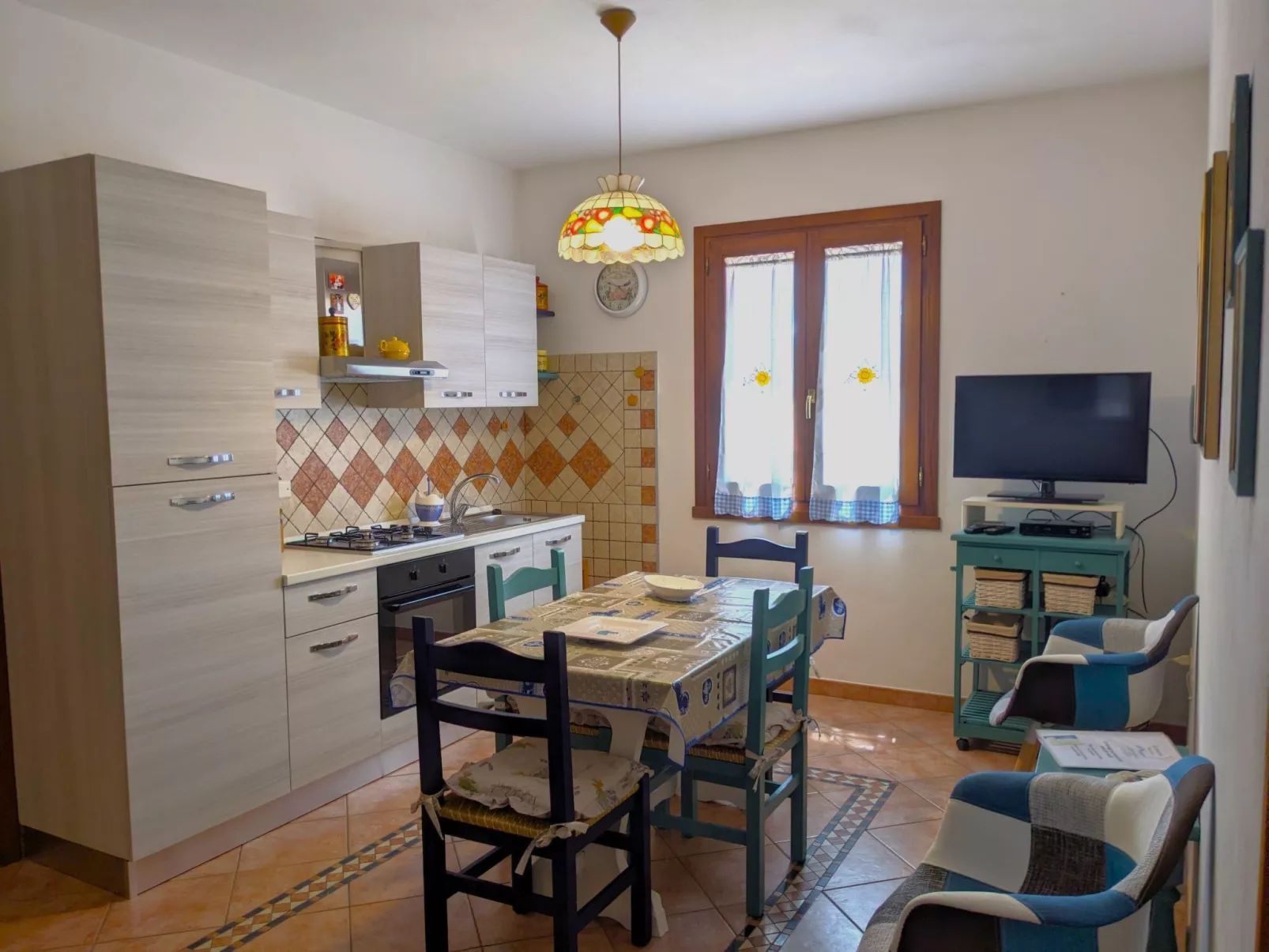 Lubagnu - Einheit F-Drinnen