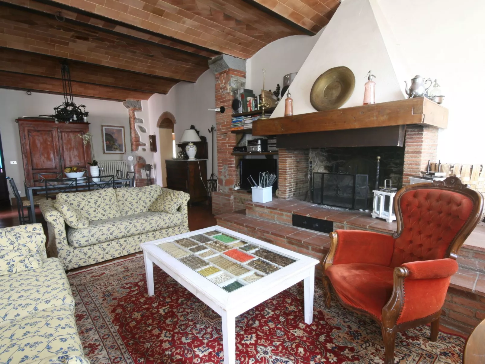 Anwesen "Casa Colonica" mit eigenem Garten und Grill-Inside