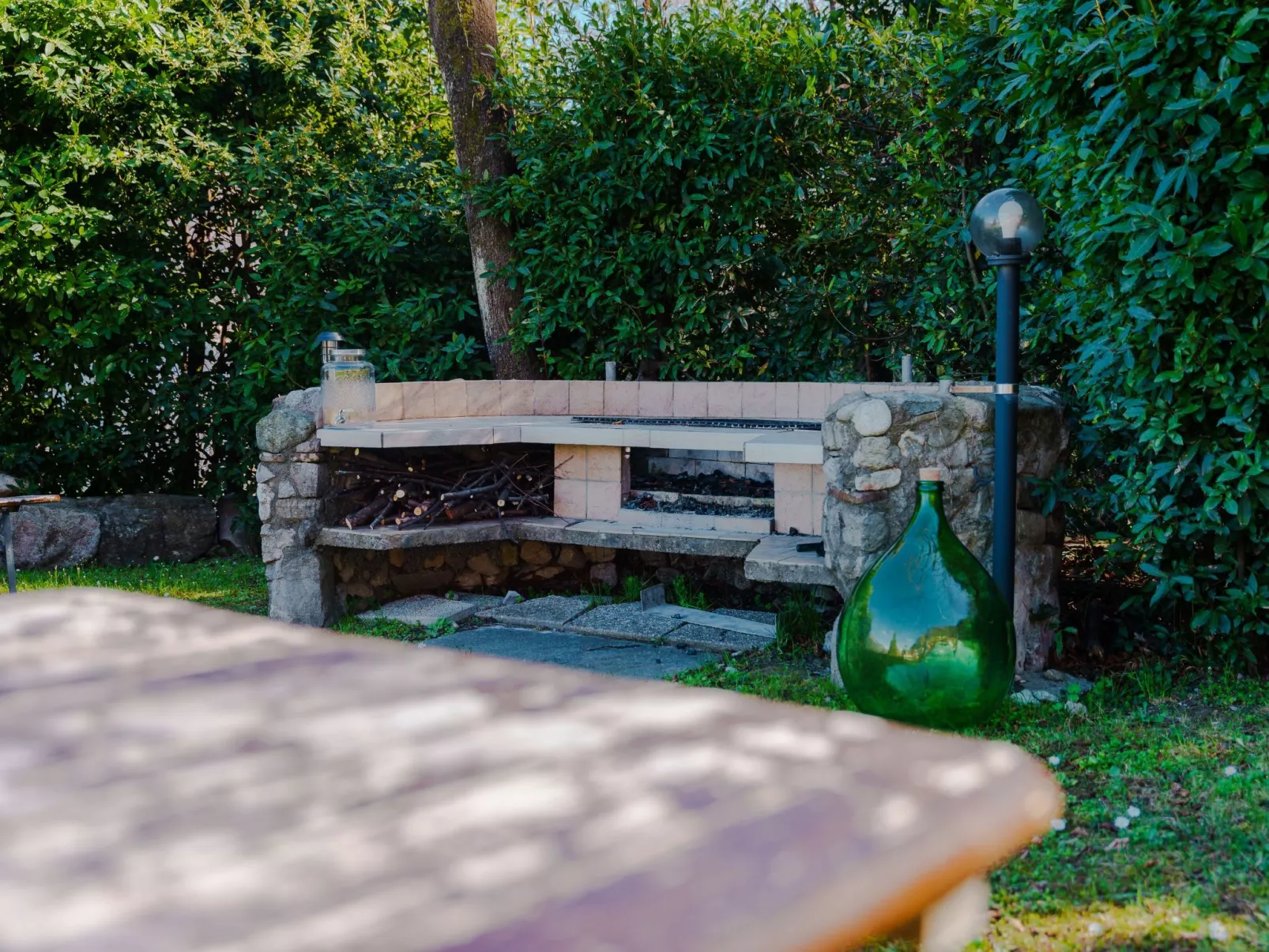 Villa zur alleinigen Nutzung mit 4 Wohnungen-Dehors