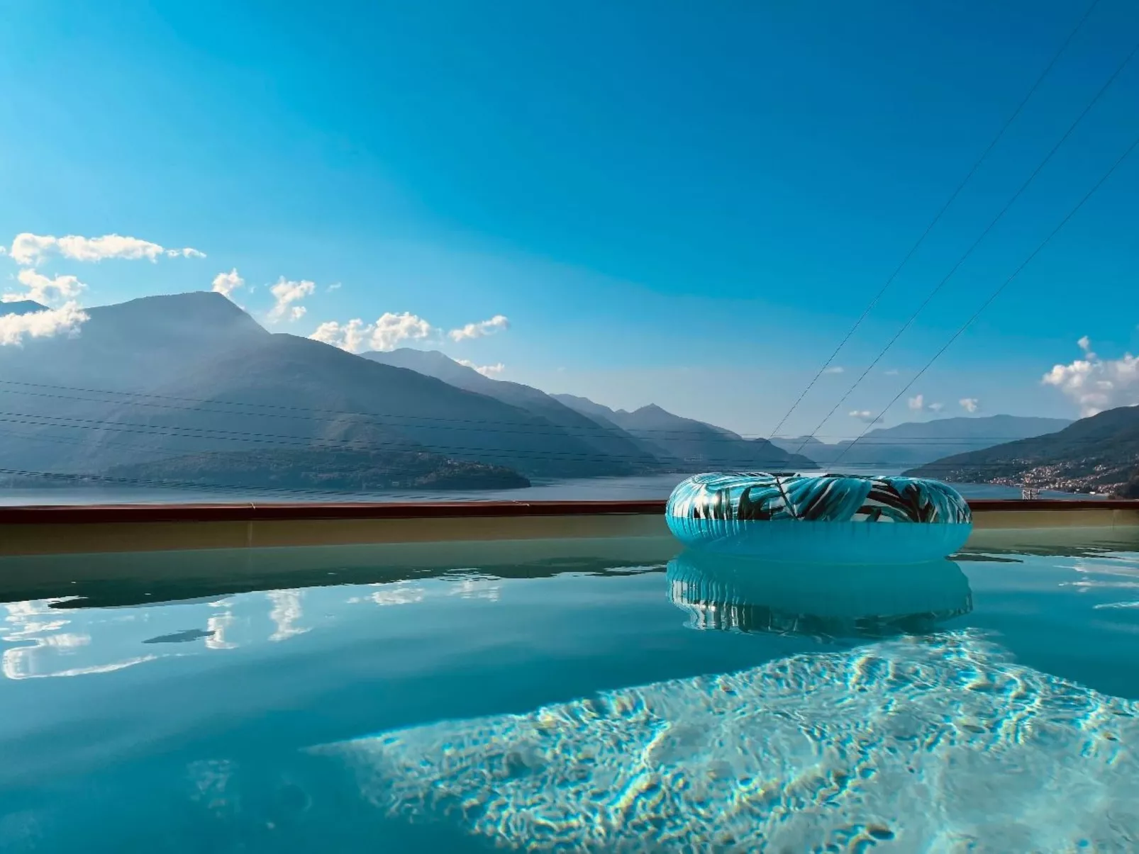 'Casa Domenica' mit Blick aufs Wasser-Draußen