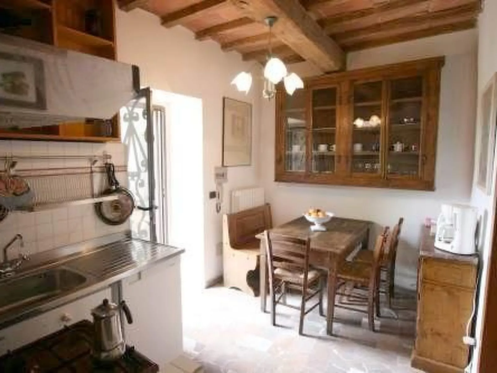 Villa Panzalla Kapelle-Inside