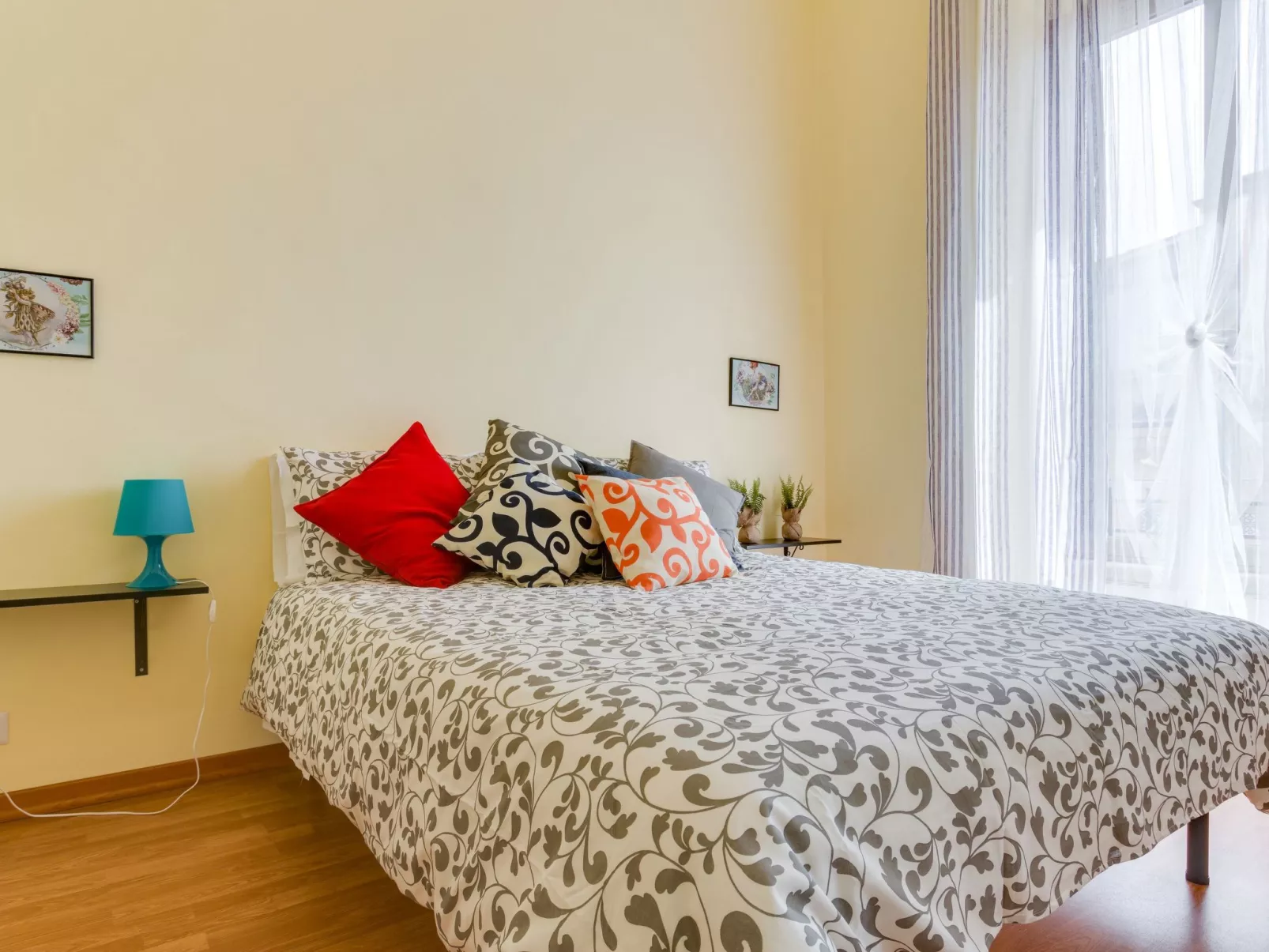 "St Joseph 12" mit Wi-Fi-Drinnen