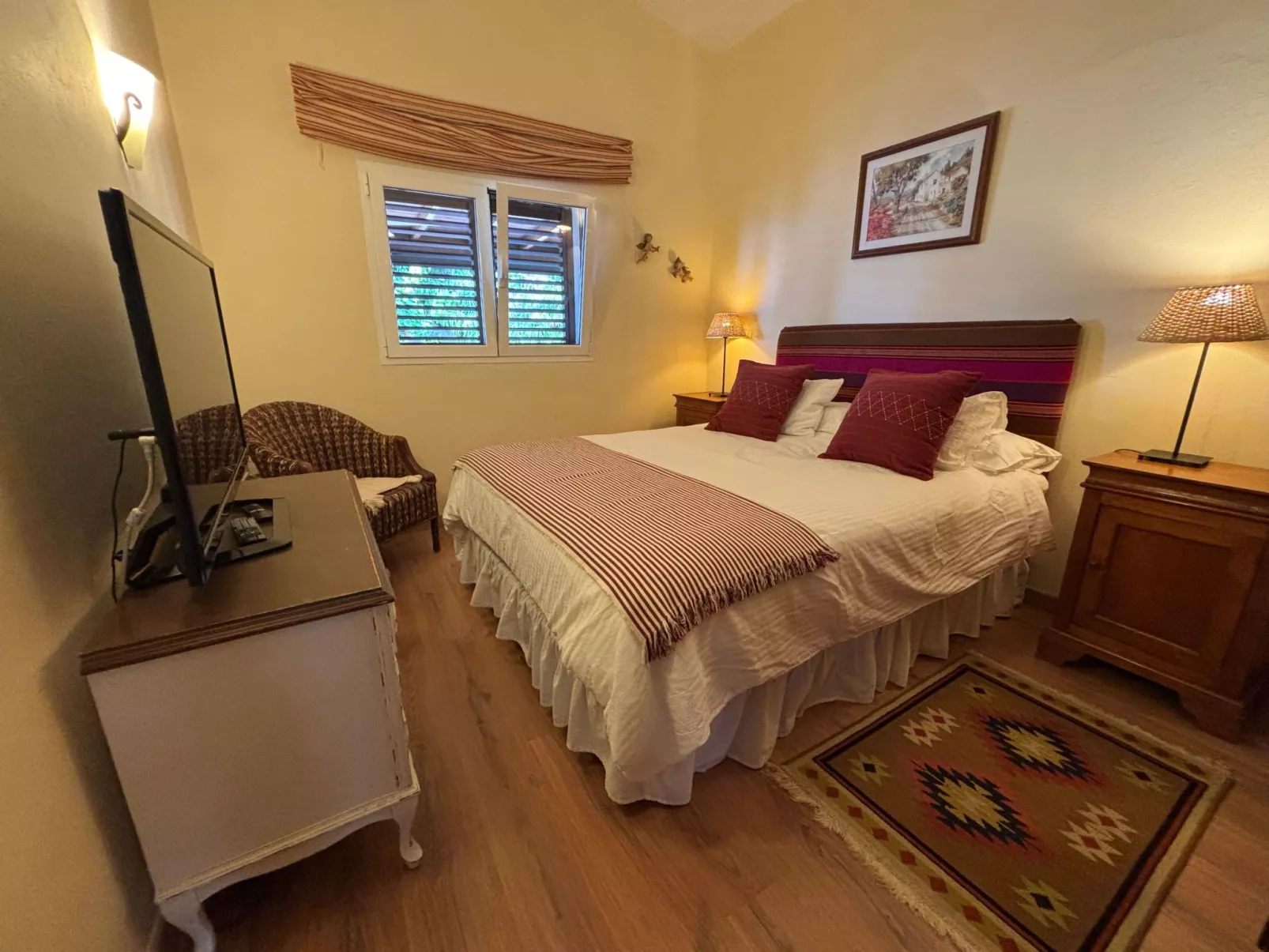 Haus mit Jacuzzi, Blick auf Berge, Meer und Ents-Inside