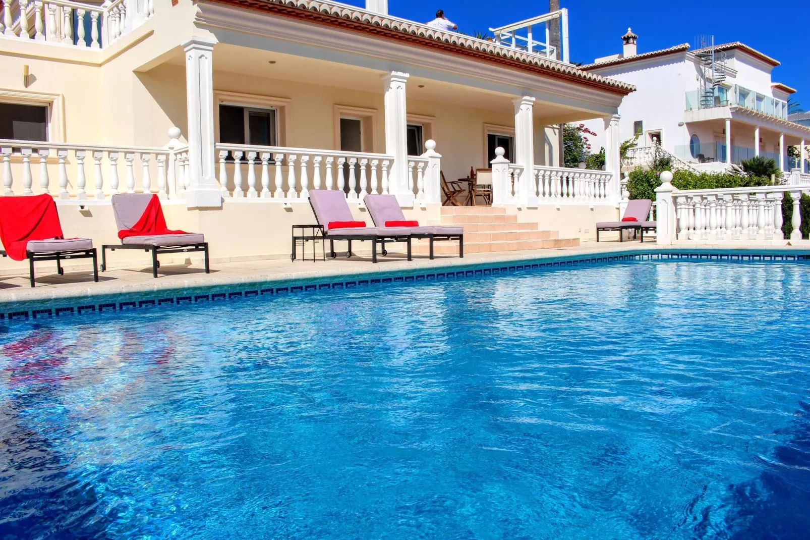 Luxe villa in Javea met panoramisch uitzicht-Piscine