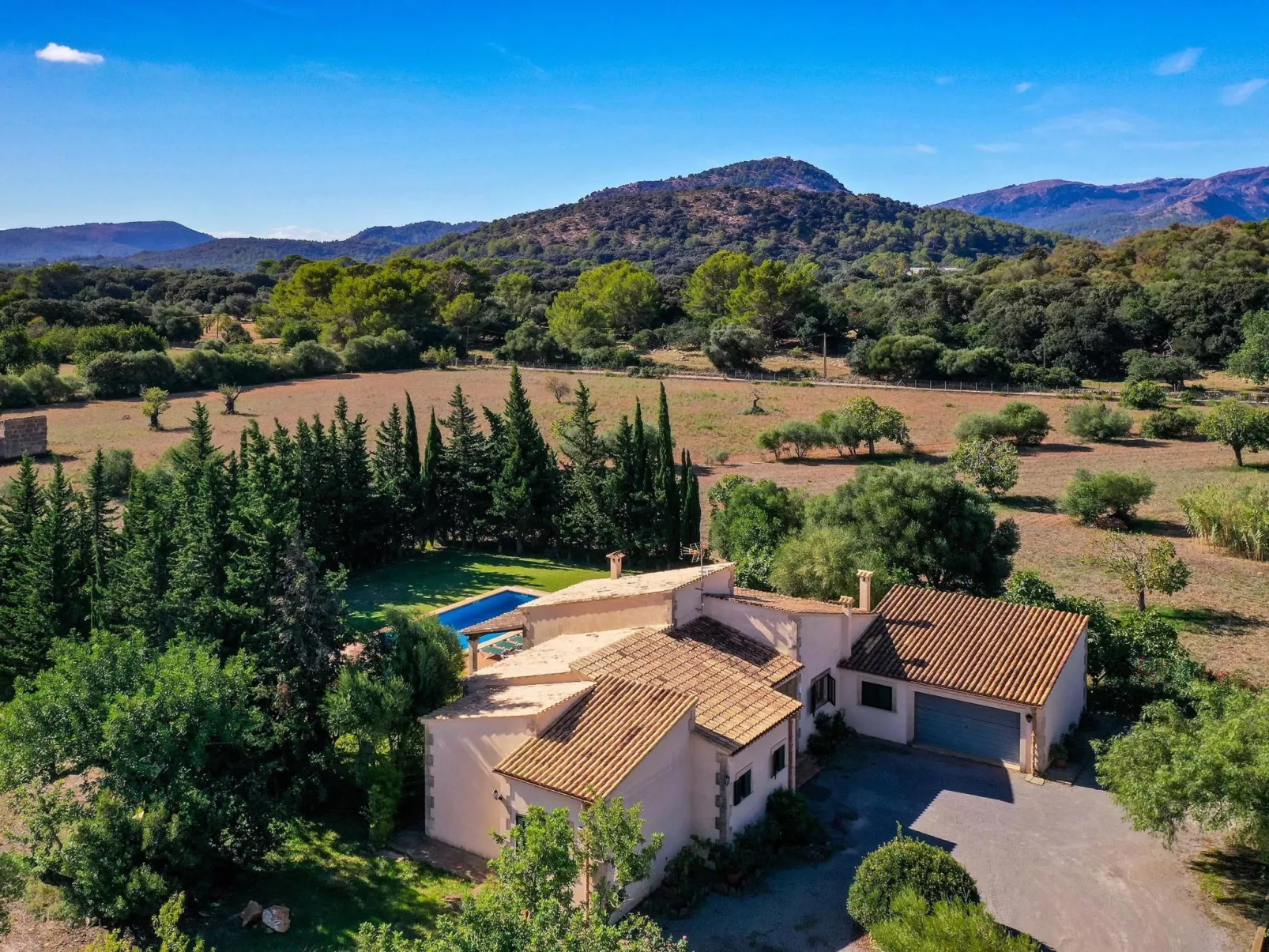Schöne Villa für 8 Personen in der Nähe von Pollença-Dehors