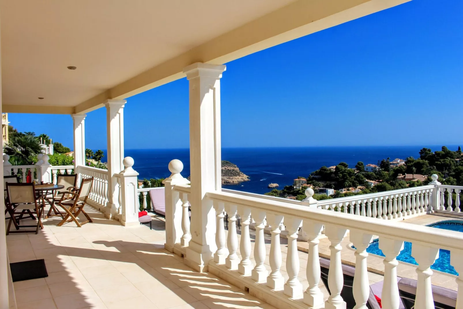 Luxe villa in Javea met panoramisch uitzicht-Balcon-terrasse