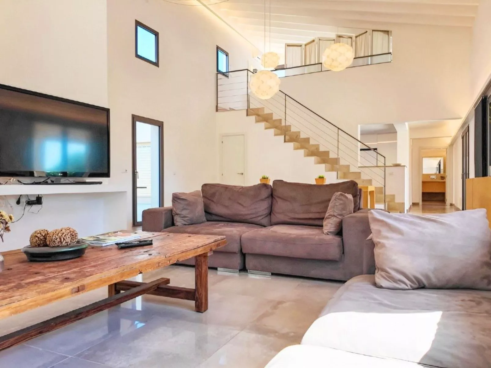 Modernes Haus in Meeresnähe-Image-tags.info