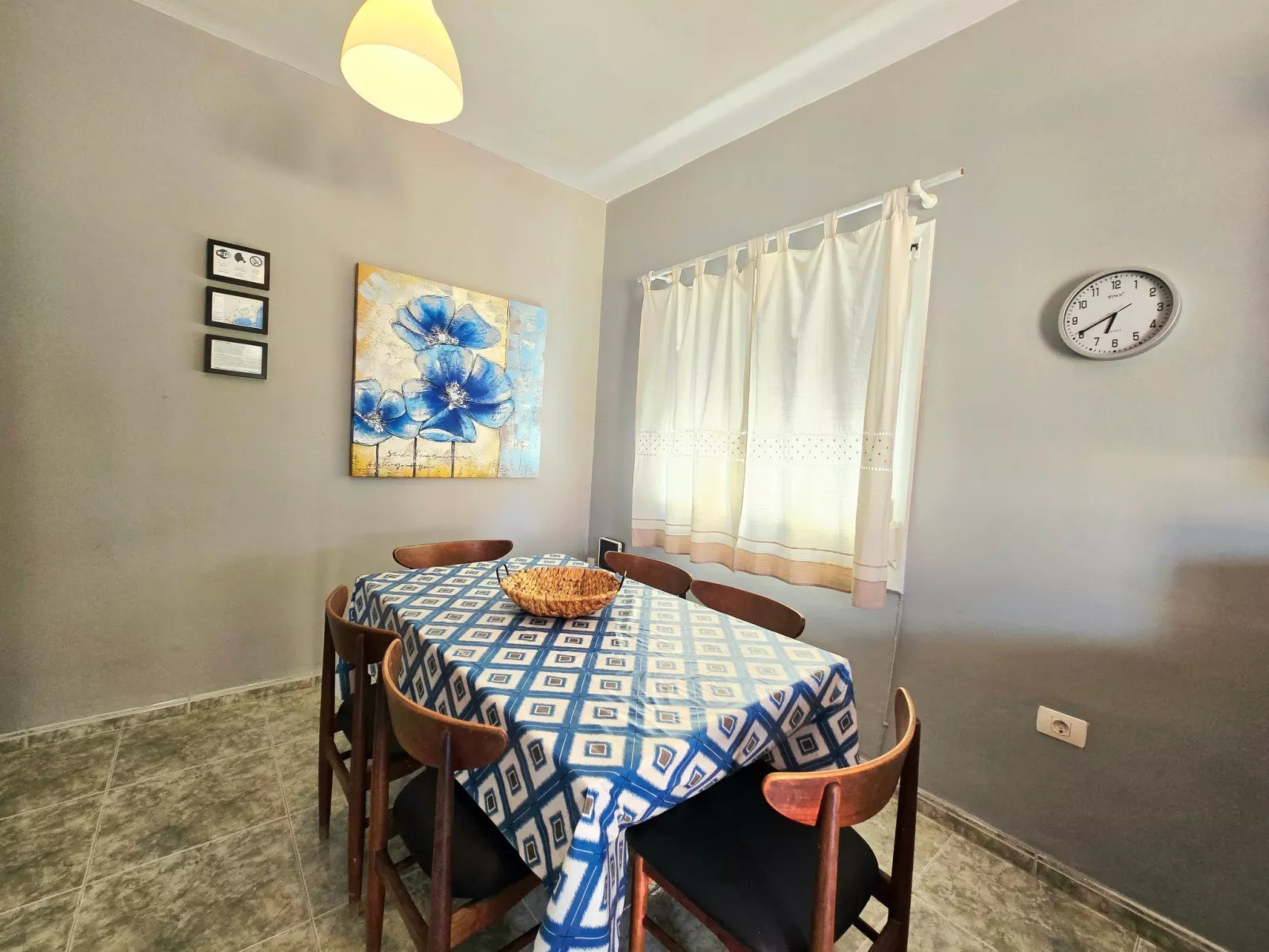 Haus mit Wifi und Terrasse direkt am Strand-Drinnen