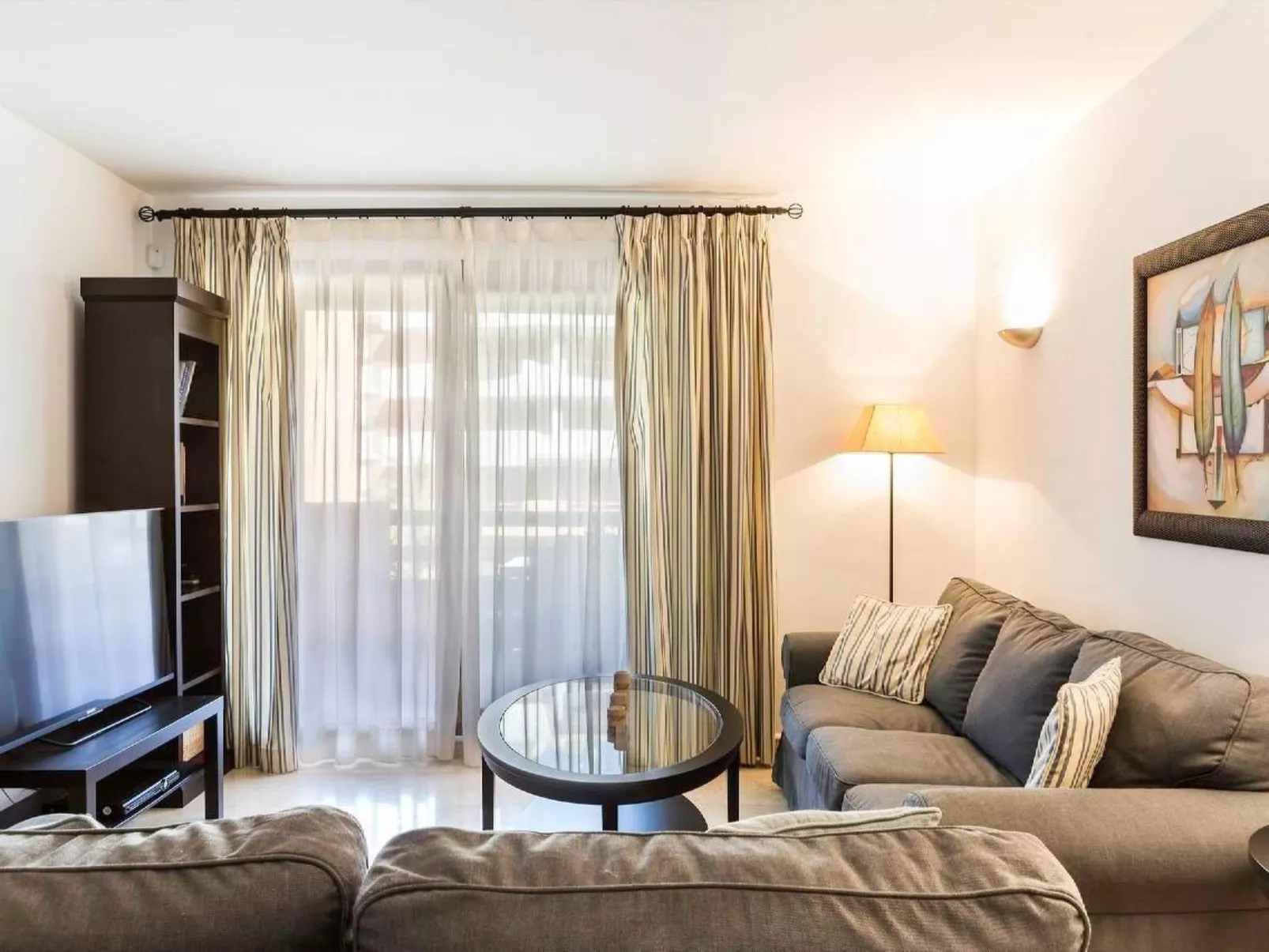 "Blue" mit Schwimmbad-Image-tags.info