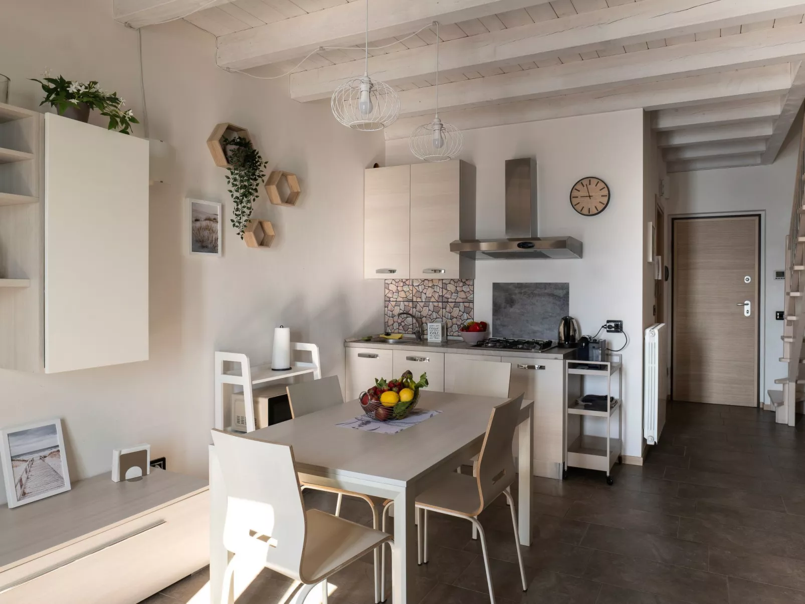 Cherubino 2", Dreizimmerwohnung mit Pool und Terrasse-Inside