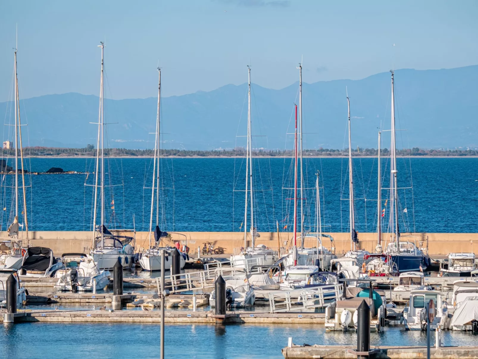 Costabravaforrent Balcó 8, Wohnung für 4 Personen mit gemeinschaftlichem Pool-Draußen