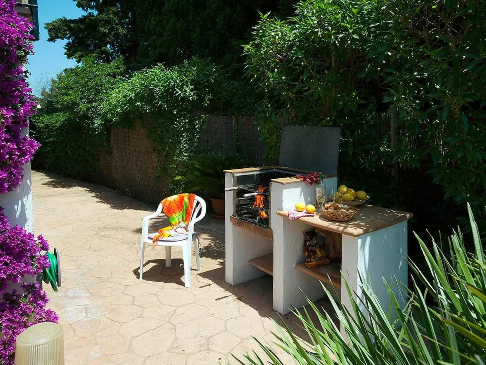 Villa 800 m vom Zentrum von Pollença entfernt-Outside