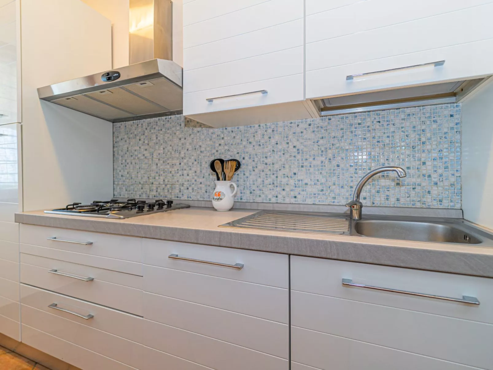 Wunderschönes Appartement in Capoliveri mit Terrasse, Garten und Grill-Image-tags.info