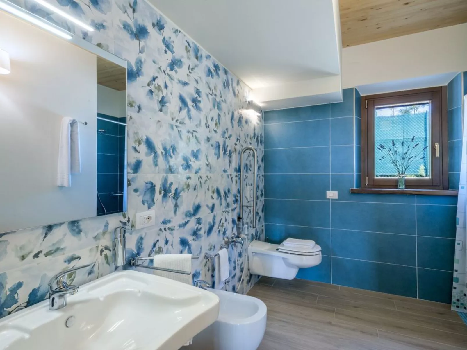 Villa i Gelsi Marche Urlaub, privater Pool-Inside