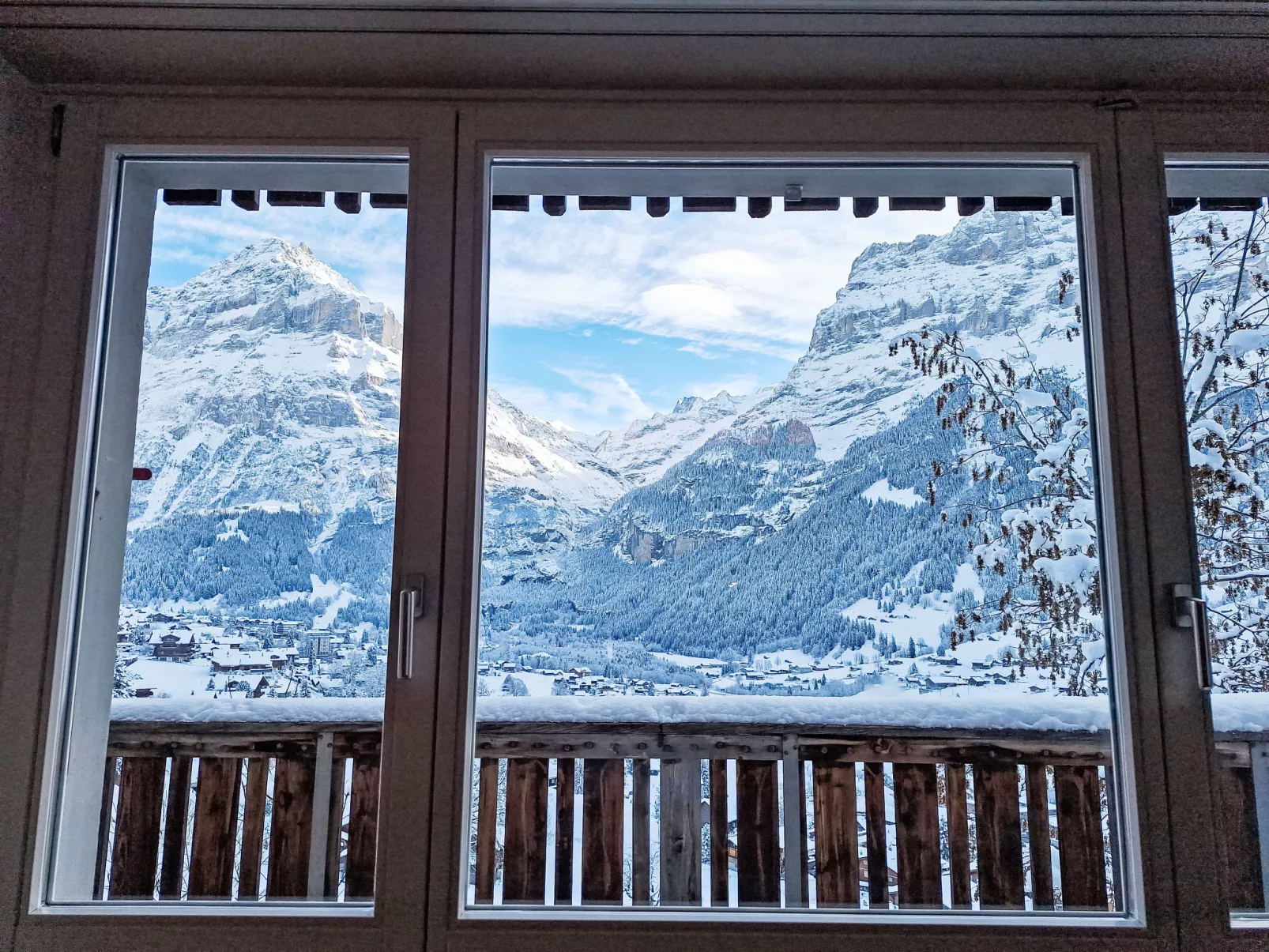 Chalet Shangri La-Outside