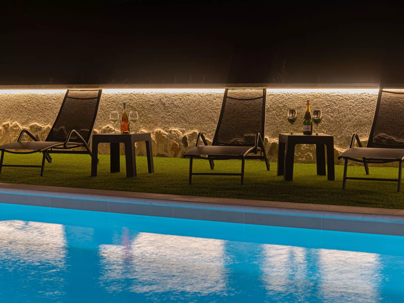 Villa Casa Del Sol-Outside