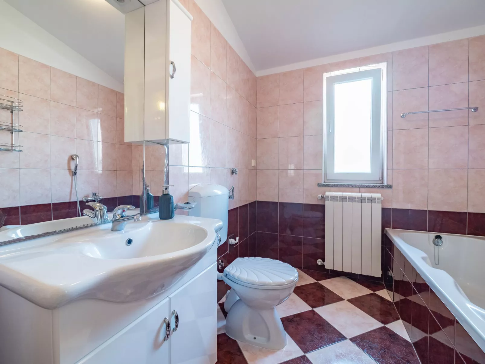 "Arijana1" mit privater Terrasse-Drinnen