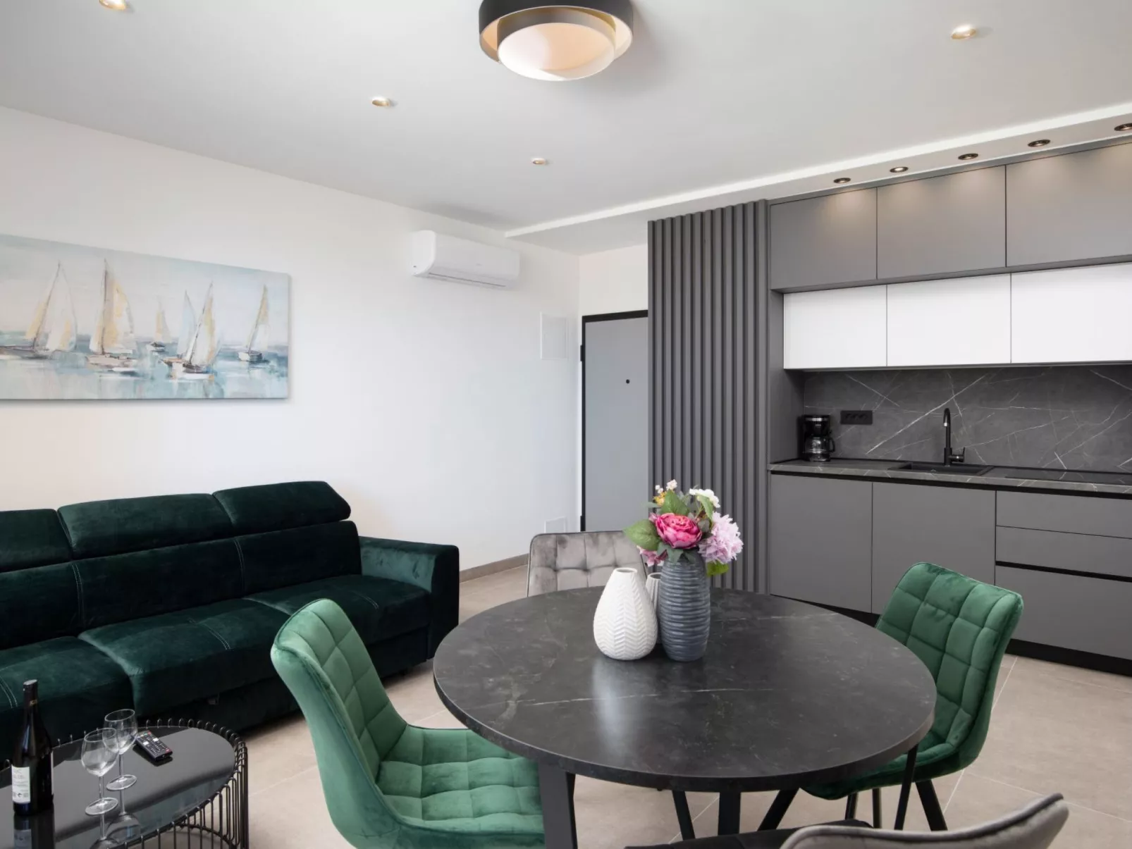 "Amore Bijeca - B6"-Inside