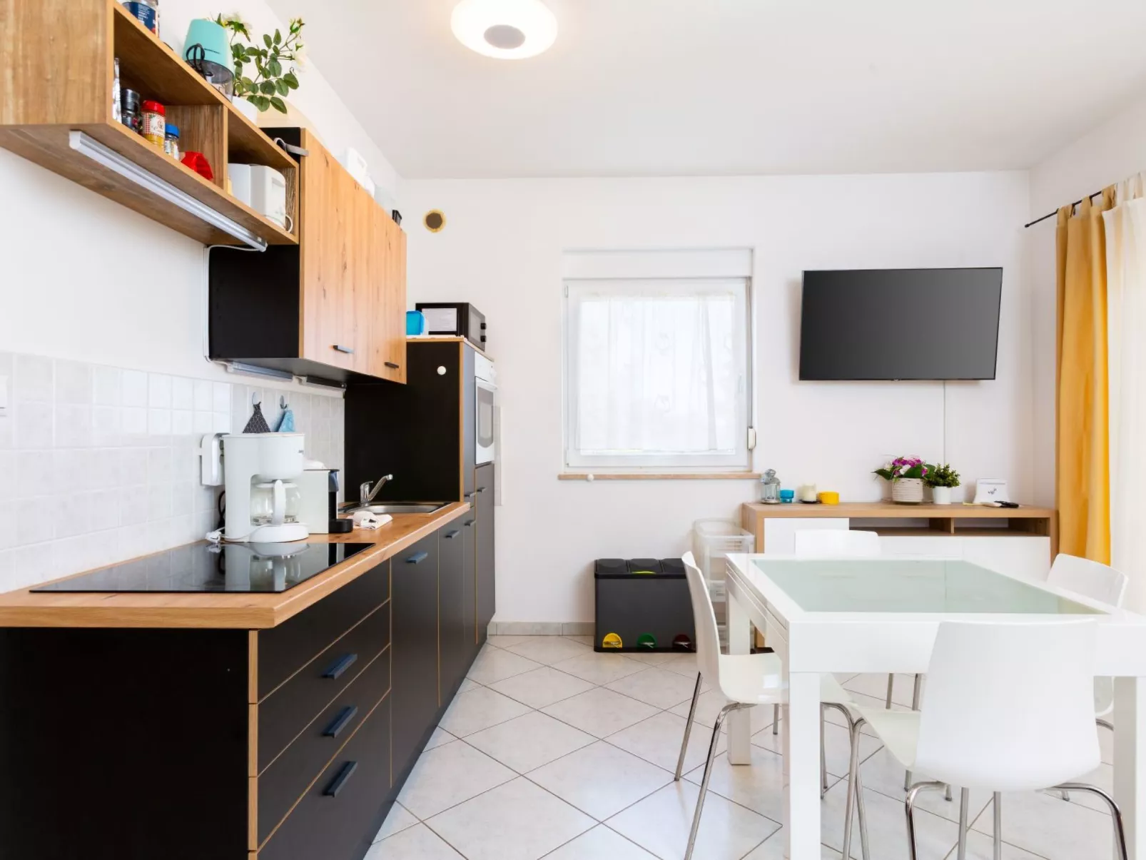 "Davorin" mit Balkon