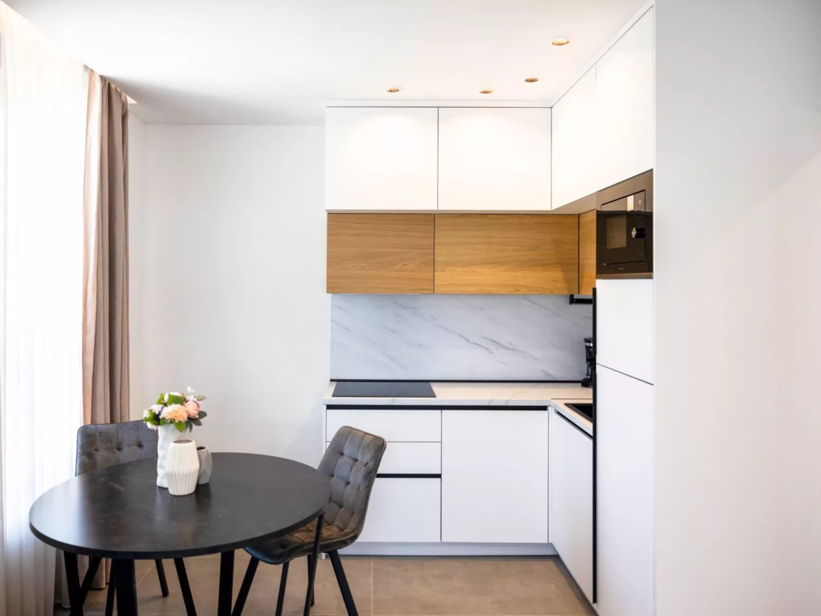 "Amore Bijeca - B1"-Dedans