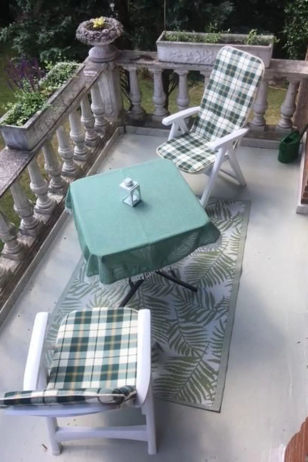 Modernisierte Ferienwohnung mit Balkon-Image-tags.info