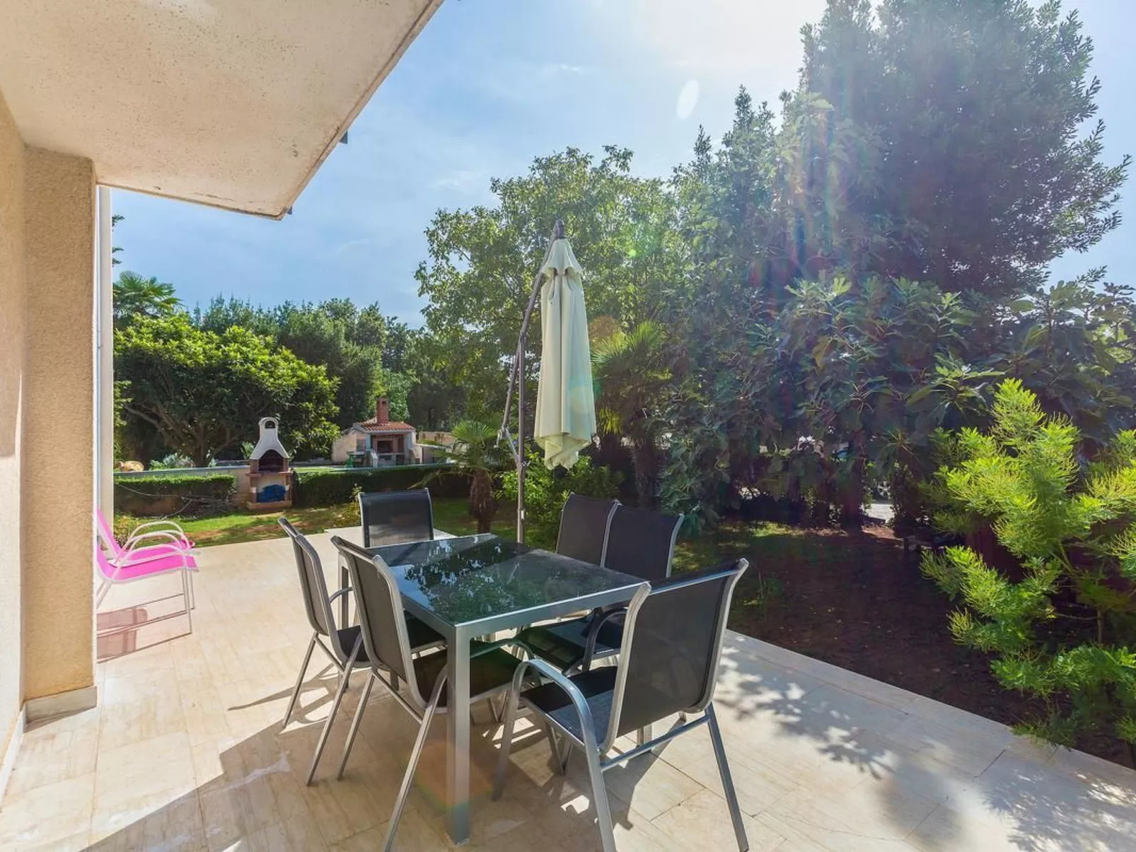 Ferienvilla "Romana" mit Blick auf das Wasser - Outside