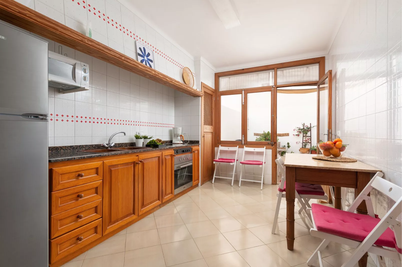 Mare De Deu Del Carme, 18-Exterior summer