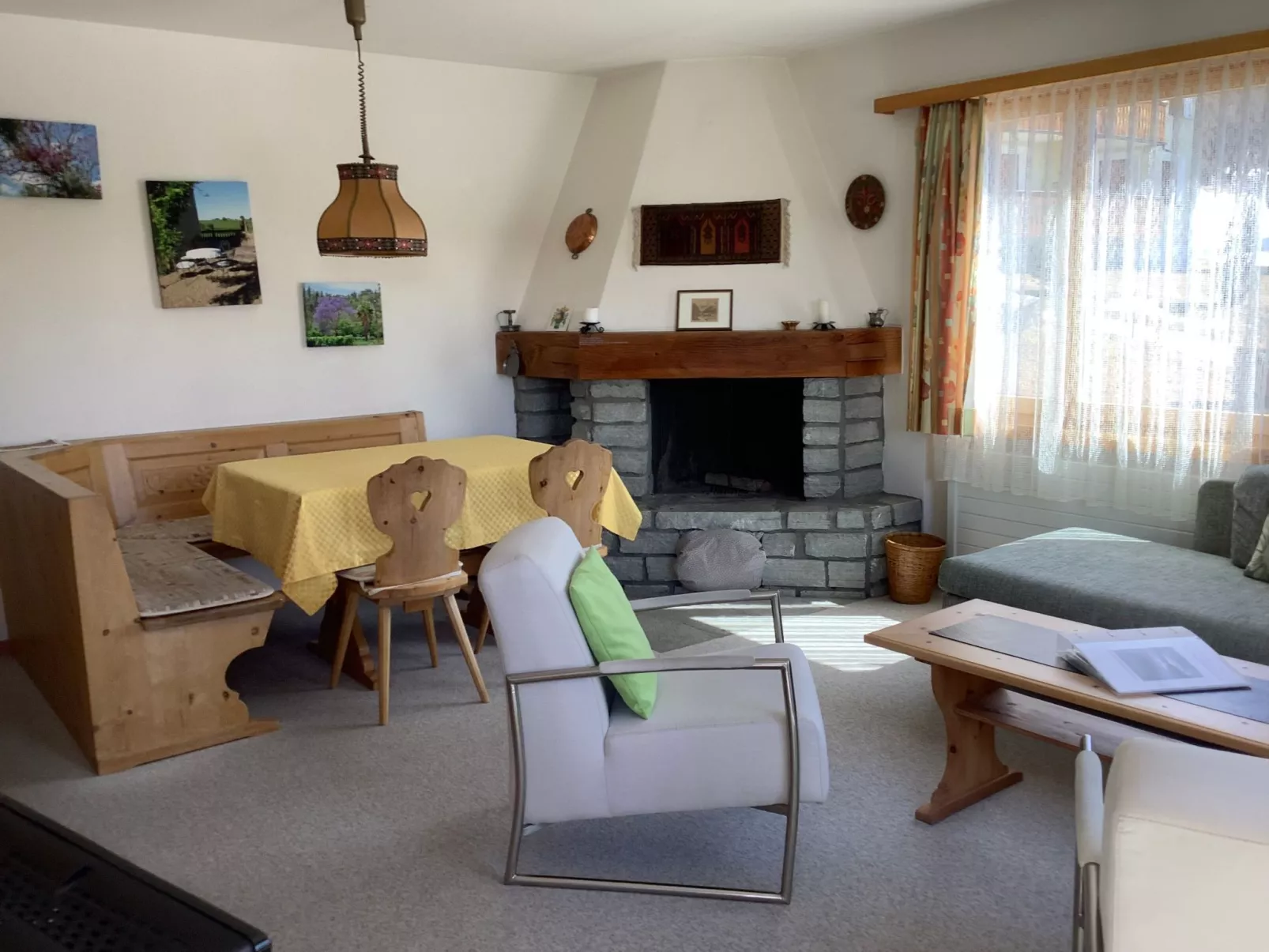 Chesa Arnica Whg 3-Drinnen