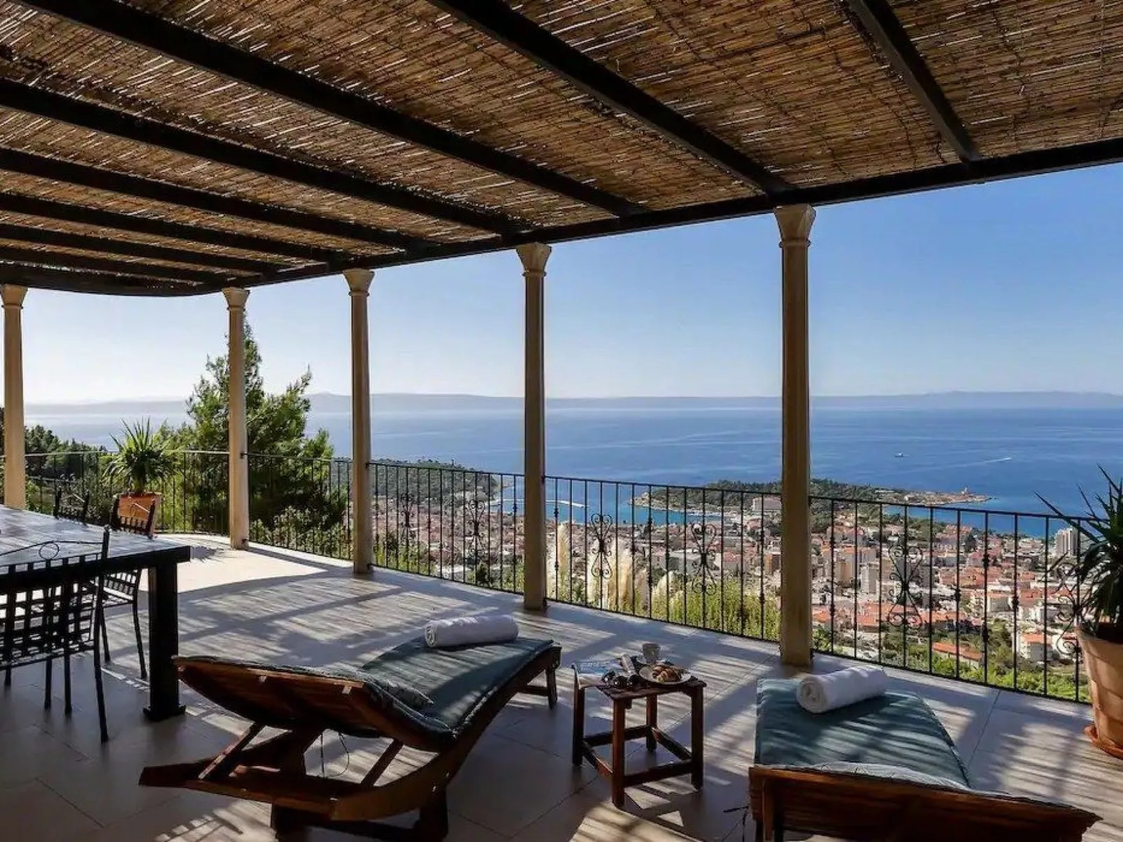 Villa Nikolina - Inside