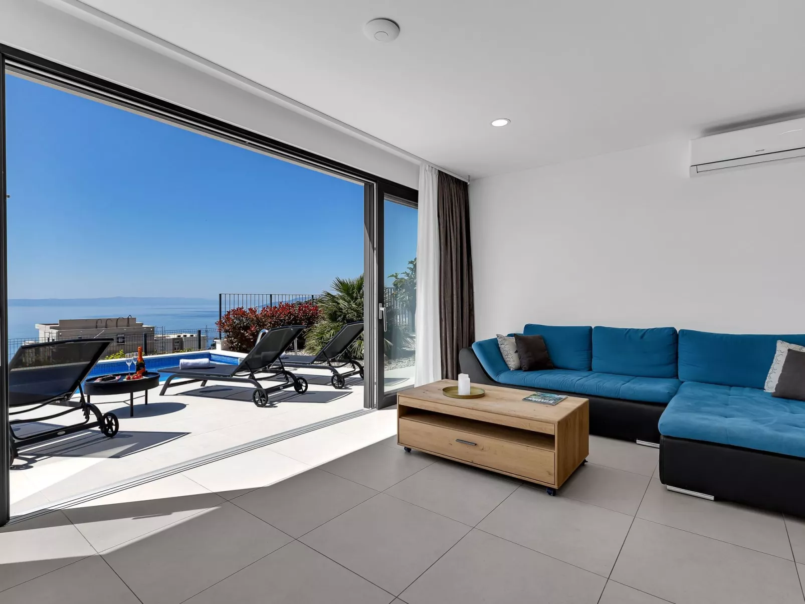 Komplex - Villa Oliver-Dedans