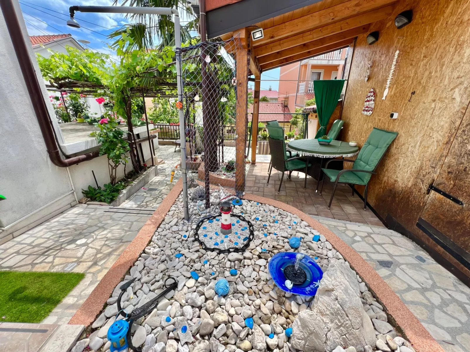 Mit eigenem Garten und Grill-Dehors