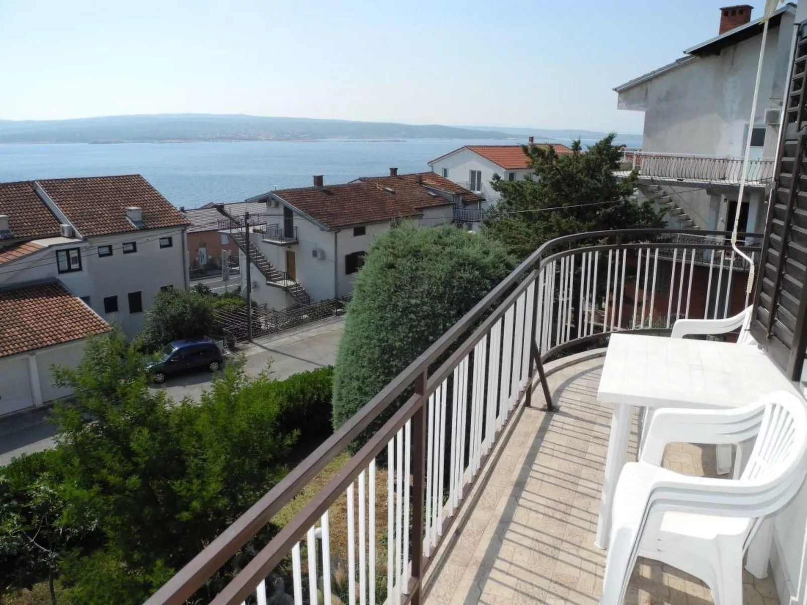 Appartement mit Balkon und Meerblick-Dehors