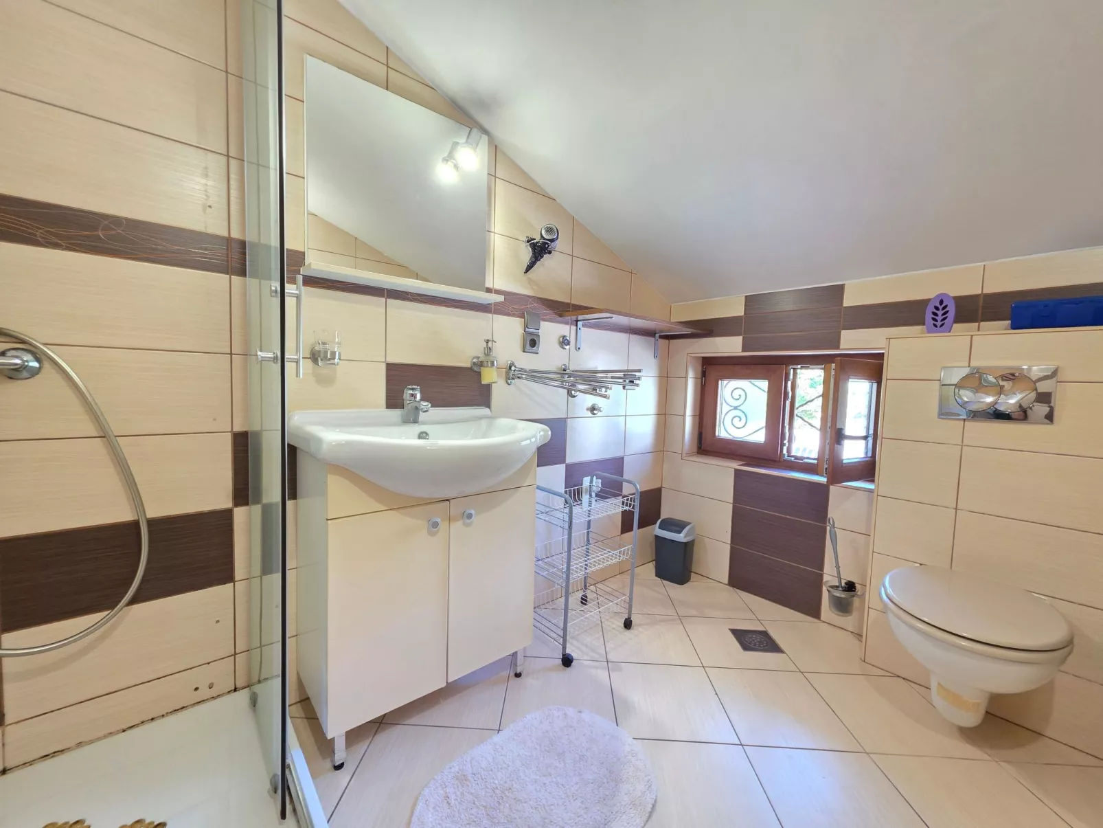 Wohnung 150m vom Sandstrand-Drinnen