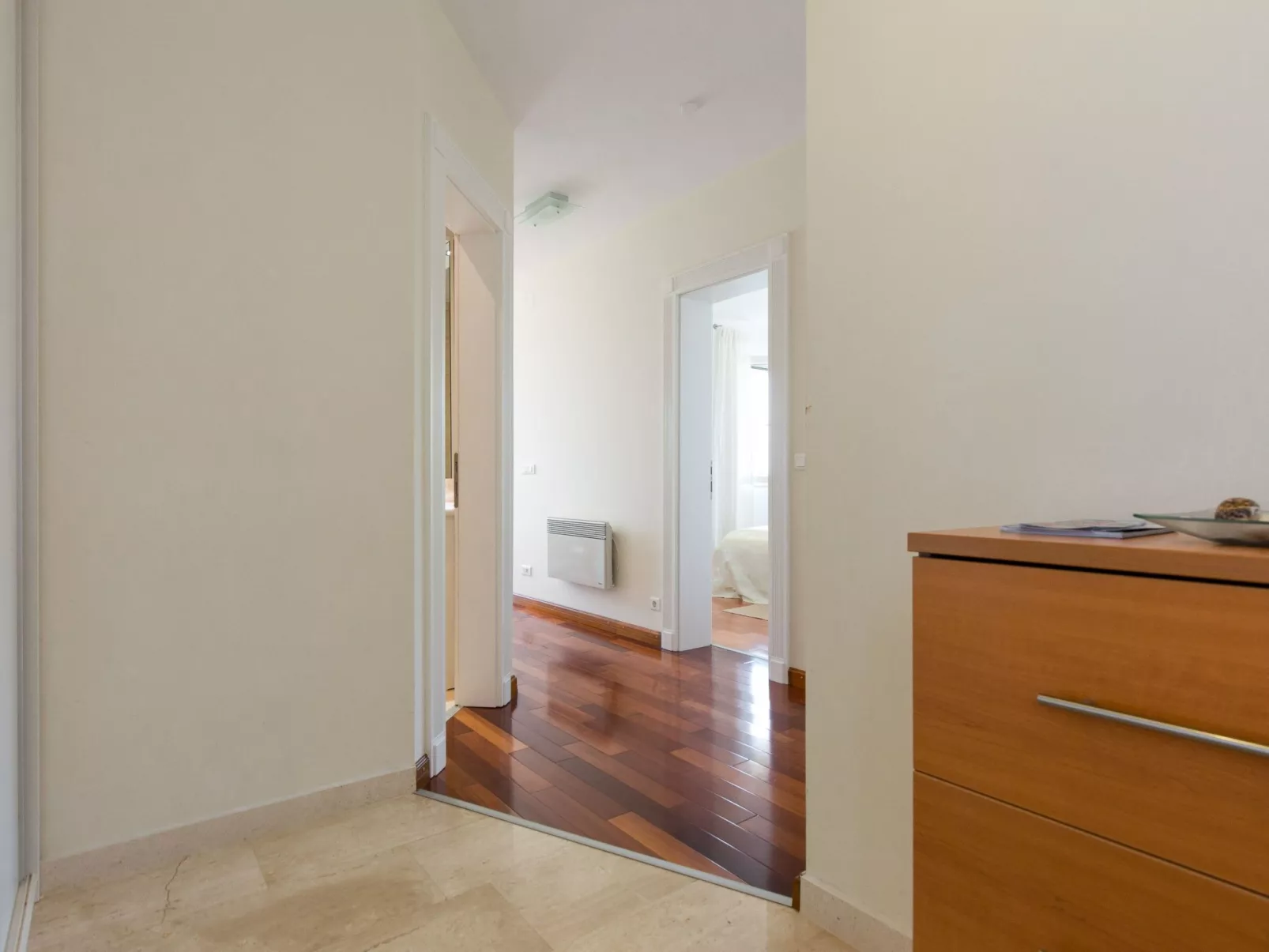 Für vier Personen mit Balkon-Dedans