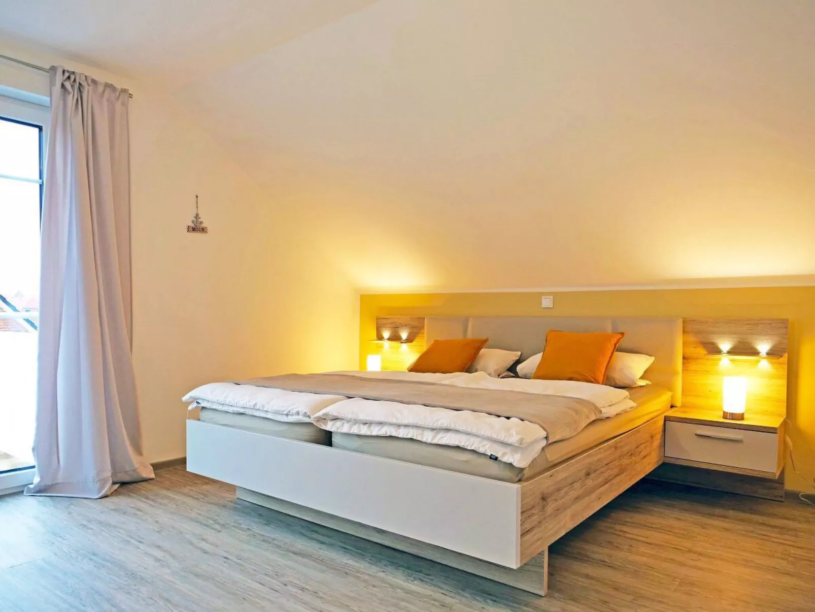 In Burhave mit Großer Terrasse-Inside