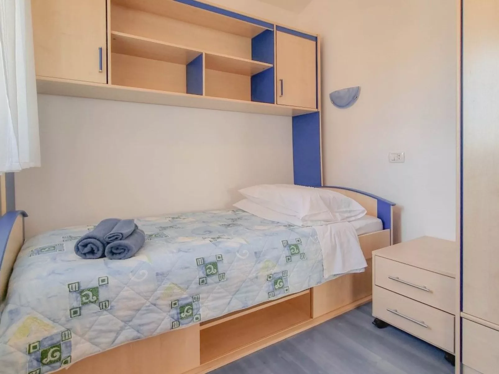 "Stelia 3" mit Balkon-Image-tags.info