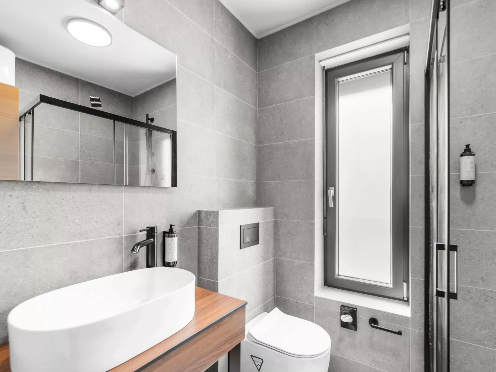 Villa Querchus Penthouse 8 partment mit Jacuzzi-Drinnen