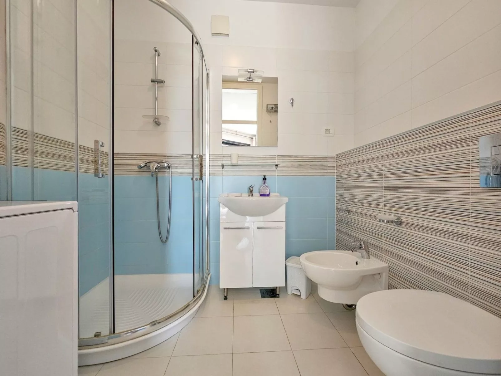 Wohnung "Nicoletta" mit Balkon-Dedans