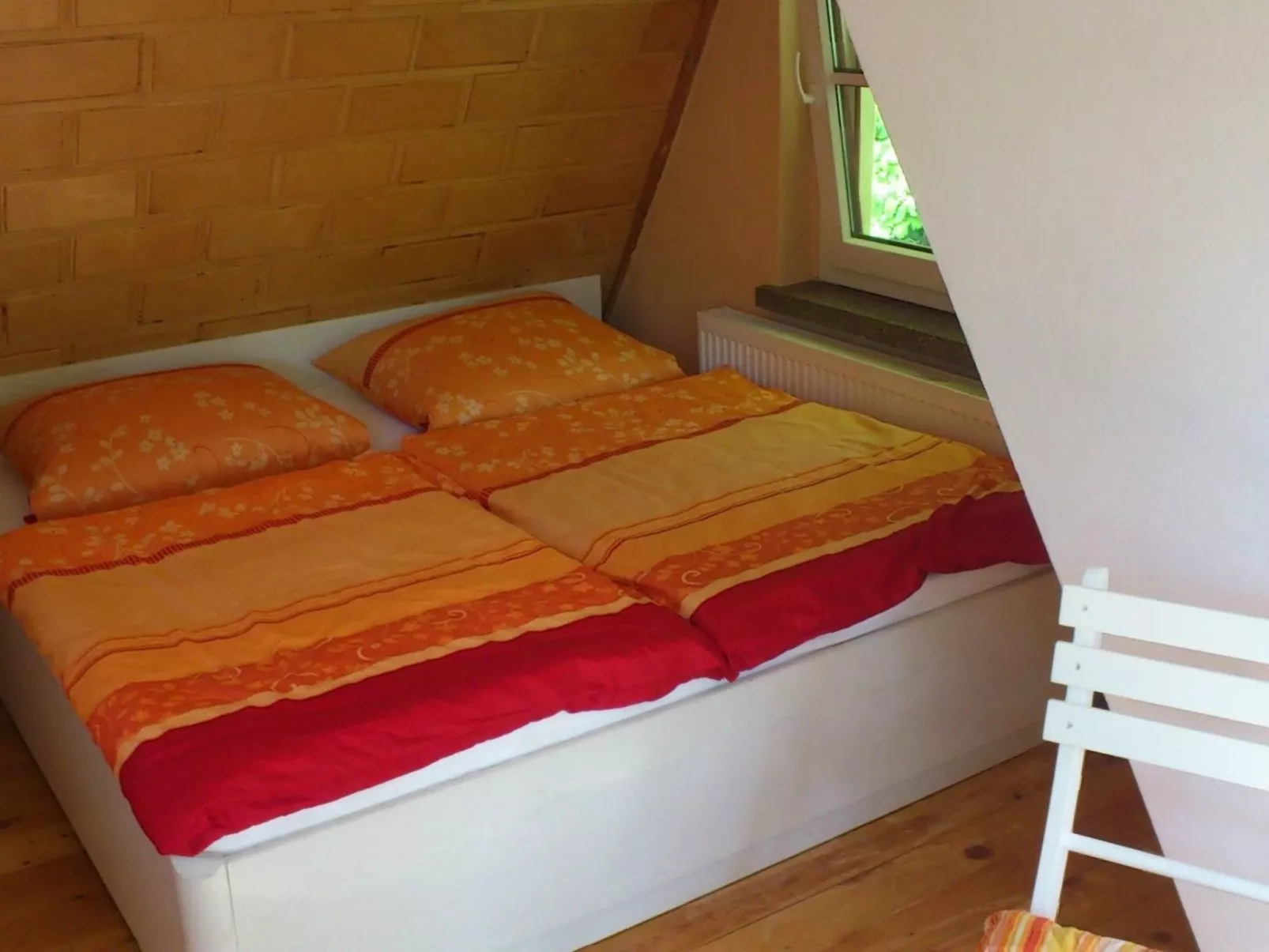 In ruhiger Lage am Waldrand mit Terrasse und großem Grundstück-Drinnen