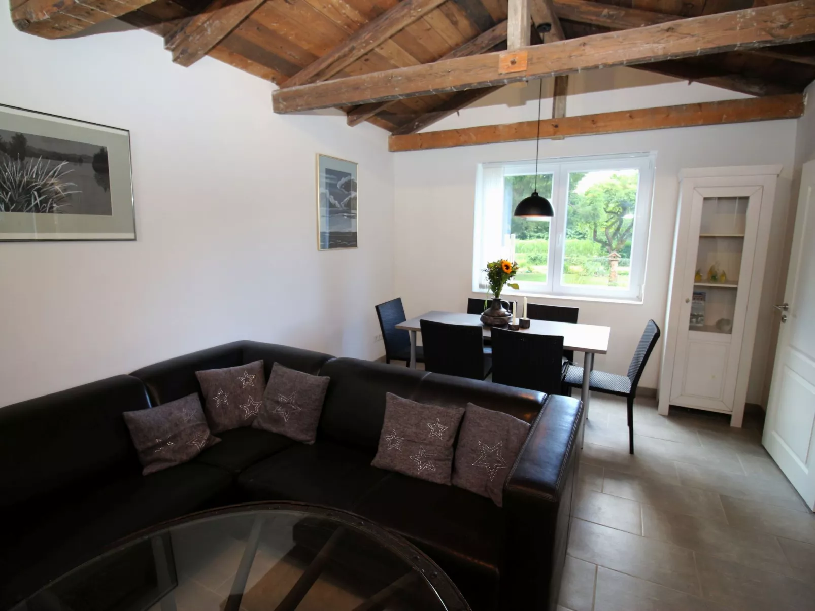 Rustikal und Modern-Drinnen