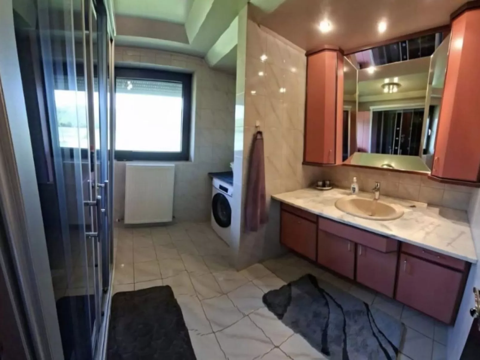 Haus Petzenblick-Drinnen