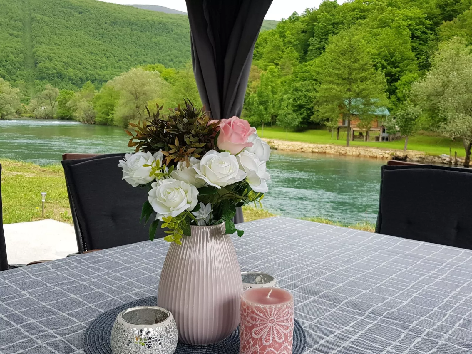 Una-Tal Kulen Vakuf-Draußen