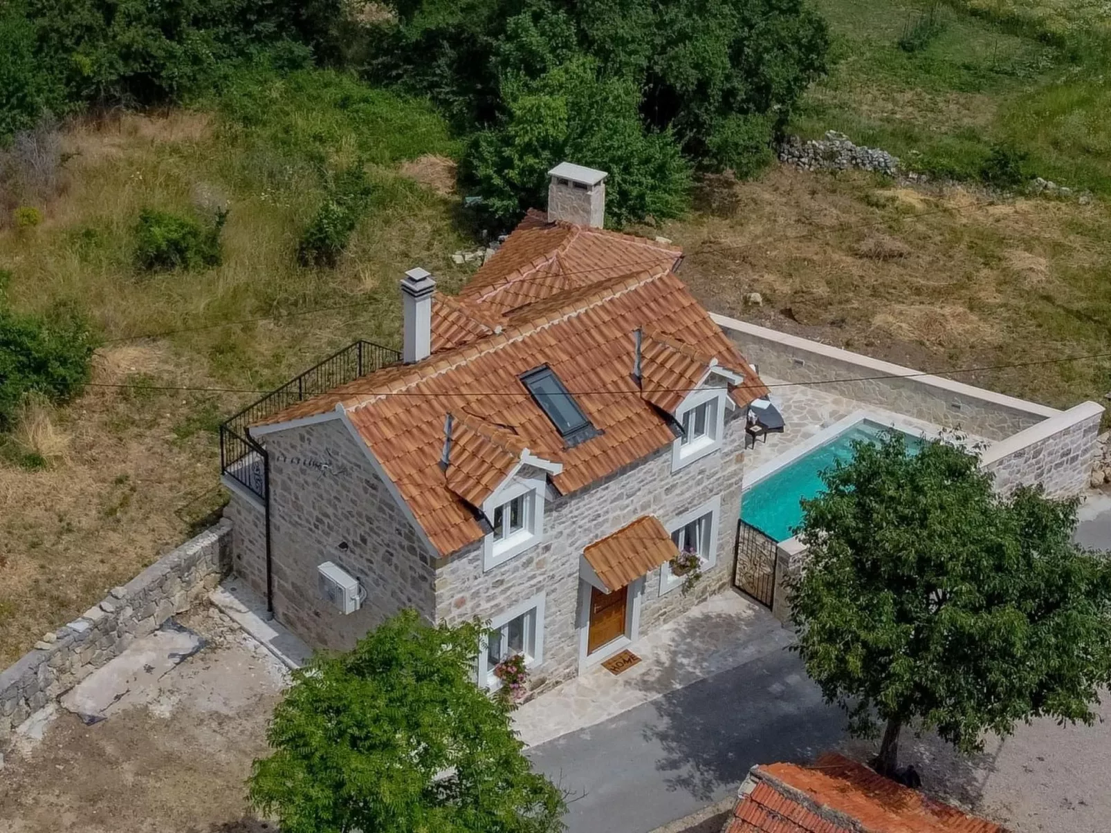Villa Mara in Drniš-Draußen