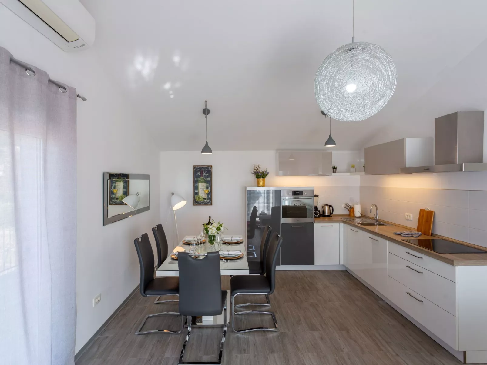 Villa Melki mit großem Privatpool-Inside